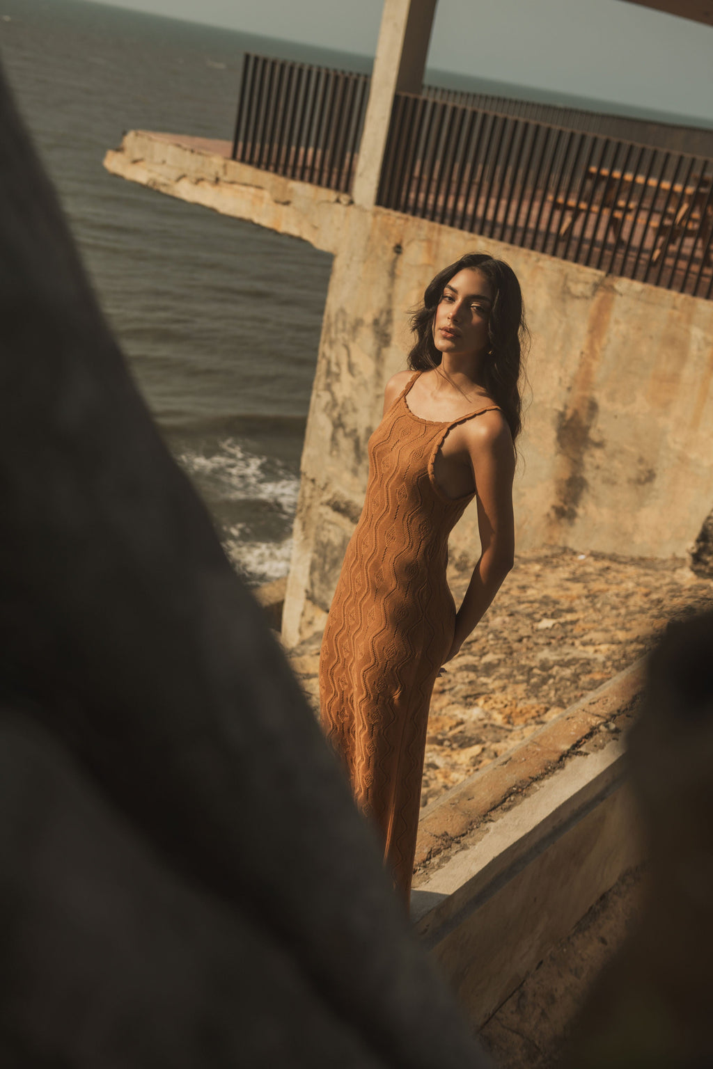 Vestido Lumina Ocre — SERRA