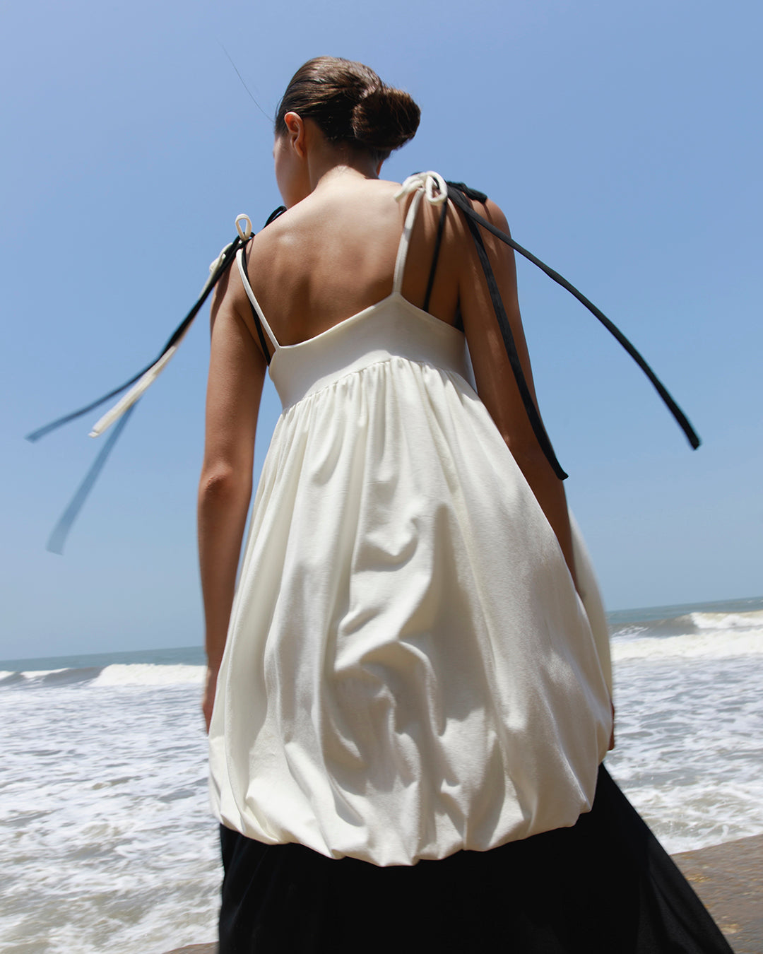 Vestido Folded Air Mini Ivory — SERRA